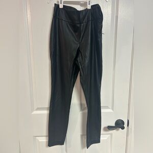Womens Black faux leather skinny Pants